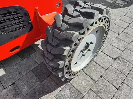 Puominostimet  Manitou MANGO 12 (9)