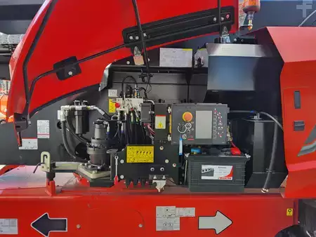 Teleskopická plošina  Manitou 220 TJ Plus (8)