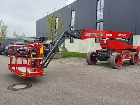 Plataforma Telescópica 2026  Magni DTB24RT (1)