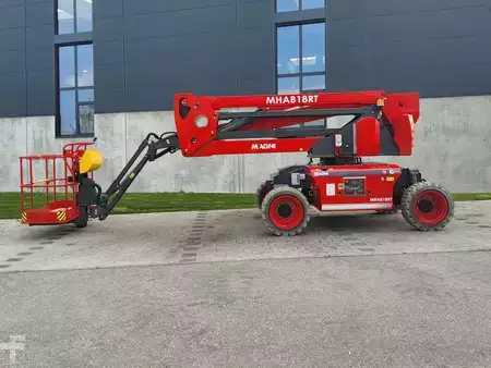 Nacelle articulée  Magni MHAB18RT (3)
