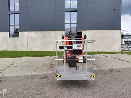 Kloubová pracovní plošina  Manitou 150 AETJC (2)
