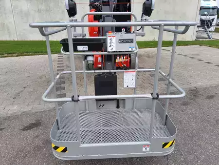 Kloubová pracovní plošina  Manitou 150 AETJC (6)