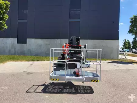 Gelenkteleskopbühne  Manitou 180 ATJ (2)