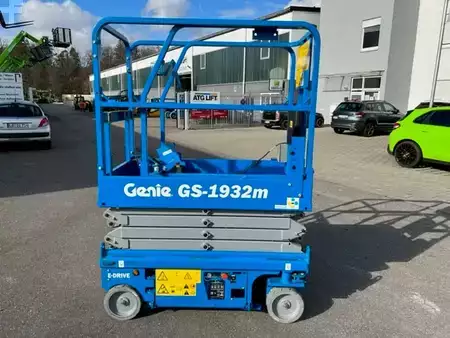 Scherenarbeitsbühne 2026  Genie GS-1932m E-Drive - inkl. AGM Batterien (4)
