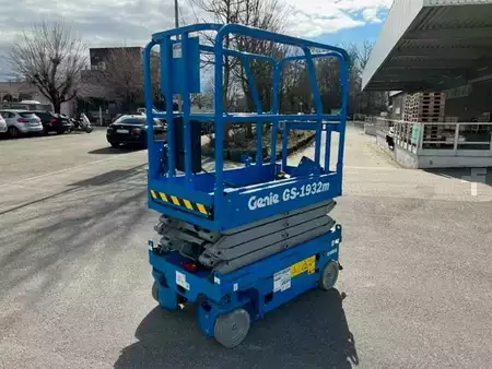 Scherenarbeitsbühne 2026  Genie GS-1932m E-Drive - inkl. AGM Batterien (1)