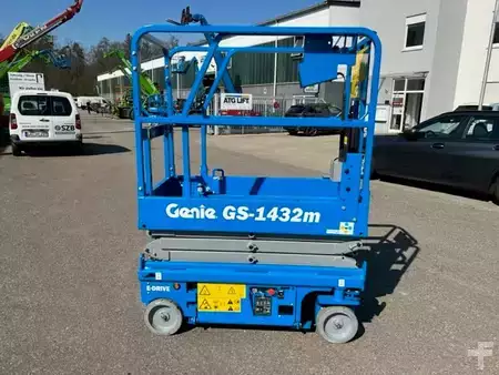 Scherenarbeitsbühne 2026  Genie GS-1432m E-Drive - inkl. AGM Batterien (3)
