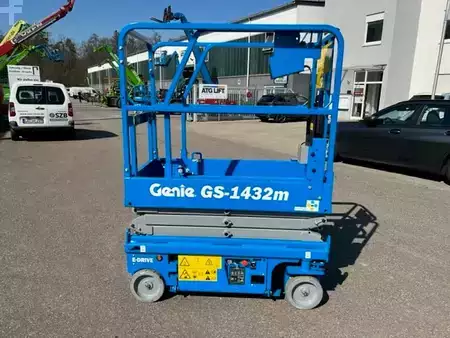 Scherenarbeitsbühne 2026  Genie GS-1432m E-Drive - inkl. AGM Batterien (7)