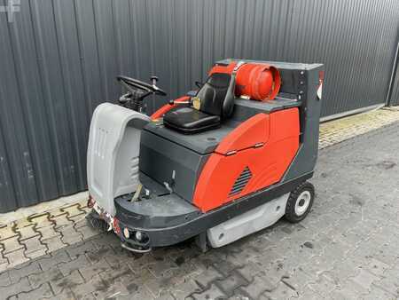 Veegmachine 2008  Hako Jonas 1200V (1)