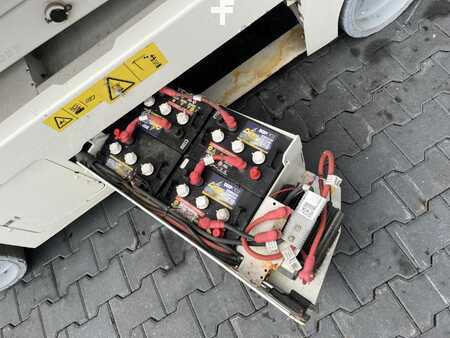 Piattaforme aeree a pantografo 2014  Genie GS-2046 (4)