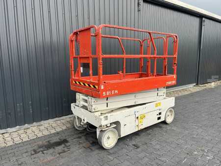 Piattaforme aeree a pantografo 2014  Genie GS-2046 (1)