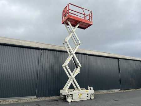 Piattaforme aeree a pantografo 2014  Genie GS-2046 (6)