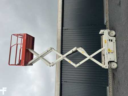 Piattaforme aeree a pantografo 2014  Genie GS-2046 (7)