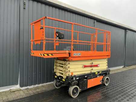 Levantamento tesoura 2017  JLG 4045R (9)