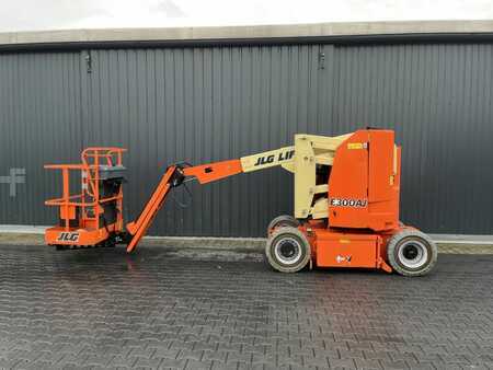 Plataformas articuladas 2015  JLG E300AJ (2)