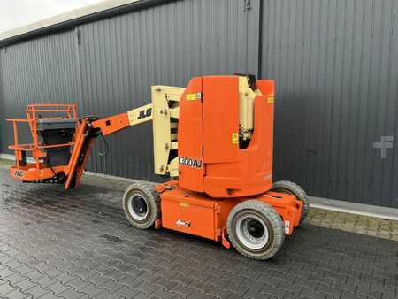 Plataformas articuladas 2015  JLG E300AJ (3)