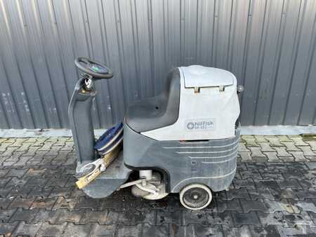Lavapavimenti 2019  Nilfisk BR652 (2)