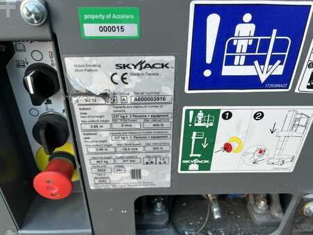 Unipersonales  Skyjack SJ12 (4)