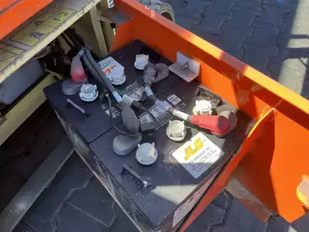 Teleskopická plošina 2018  JLG 1230ES (5)