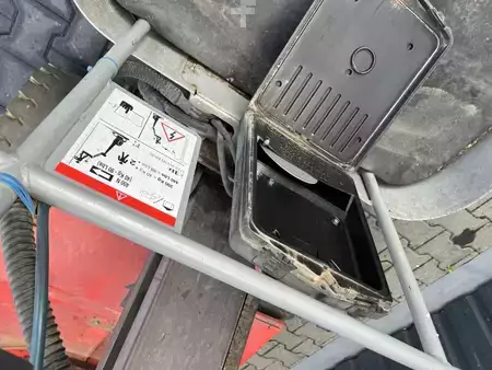 Teleskopbühne  Manitou 105VJR2 (9)