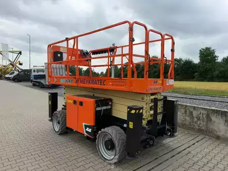 Podnośnik nożycowy 2023  JLG ERT4069 (2)