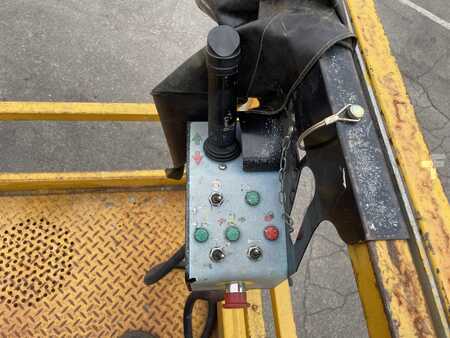 Scissors Lifts 2008  HAULOTTE COMPACT 12 RTE Batterie NUOVE (4)