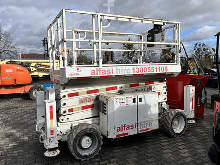 Saksinostimet 2014  Genie GS4069 RT (1)