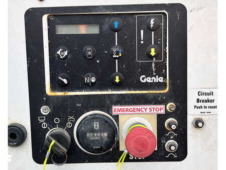 Saksinostimet 2014  Genie GS4069 RT (11)