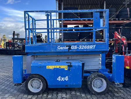 Saksinostimet 2006 Genie GS-3268 (1)