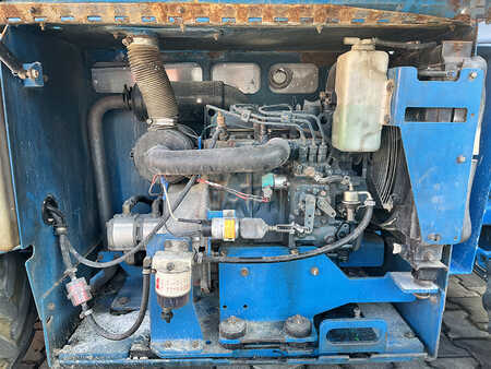 Saksinostimet 2006 Genie GS-3268 (4)