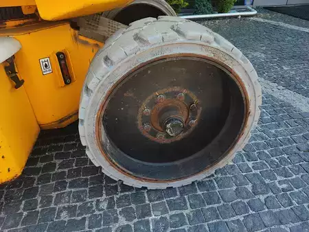 Mobiilinostimet 2014  Niftylift HR15NDE (9)
