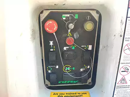 Mobiilinostimet 2014  Niftylift HR15NDE (11)