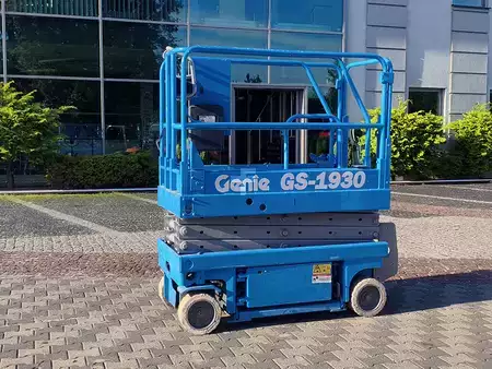 Scissors Lifts 1997  Genie GS-1930 (1)