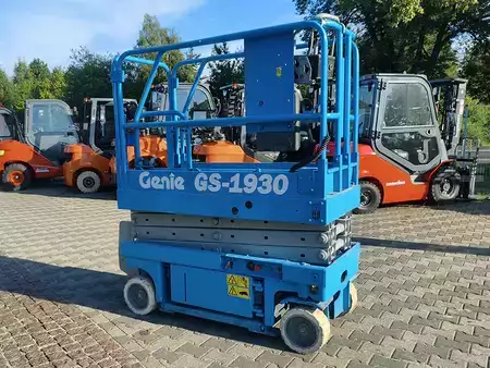 Scissors Lifts 1997  Genie GS-1930 (4)