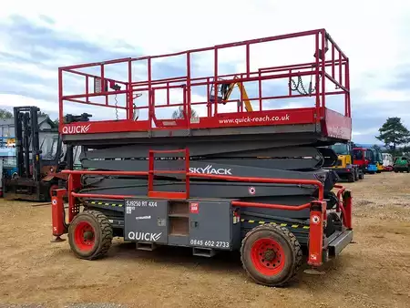 Ollós munka emelvény 2016  Skyjack SJ 9250 (1)