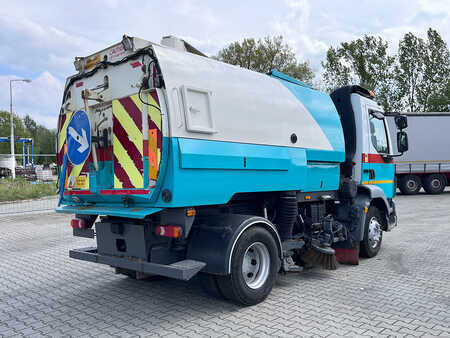 Zamiatarka 2011 Johnston VT650 (3)