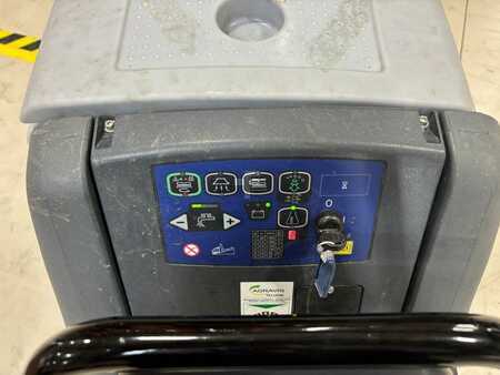 369_300289777-4.jpg?v=1761539030