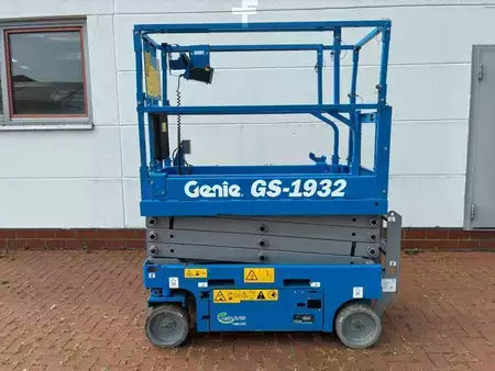 Scherenarbeitsbühne 2021  Genie GS-1932 (1)