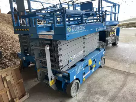 Piattaforme aeree a pantografo 2021  Genie GS4046 (2)