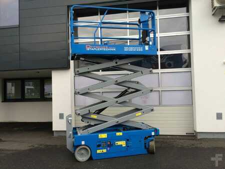 Levantamento tesoura 2025  Genie GS3246 (5)