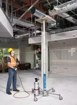 Speciální stroje 2026  Genie Super Hois GH 3.8 Materiallift (2)