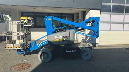 Kloubová pracovní plošina 2021  Genie Z33/18 (1)