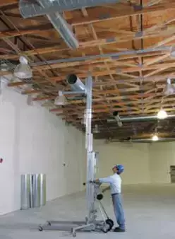 Speciální stroje 2026  Genie Superlift Contractor SLC 24 Materiallift (2)