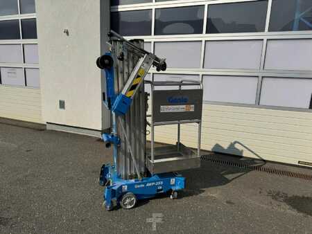 Nacelle à mât vertical  Genie AWP-25S (5)