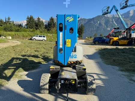 Kloubová pracovní plošina 2023  Genie Z33/18 (2)