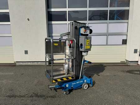 Nacelle à mât vertical  Genie AWP-30S (1)