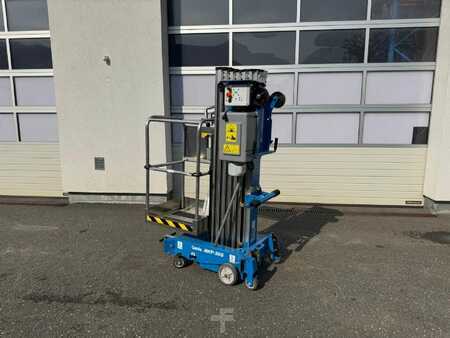 Nacelle à mât vertical  Genie AWP-30S (2)