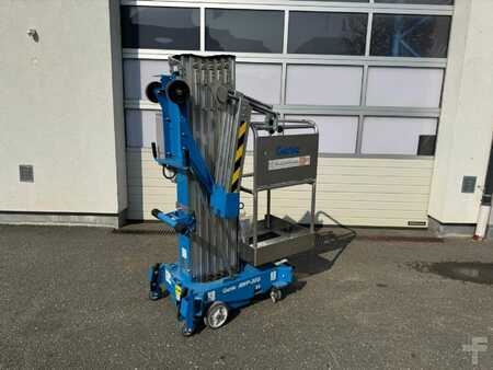Nacelle à mât vertical  Genie AWP-30S (4)