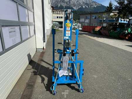 Kolmo zvedaná plošina 2025  Genie SLA-20 (7)