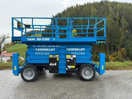 Pracovní plošina s nůžkovým zdvihem 2025  Genie GS-5390 (1)