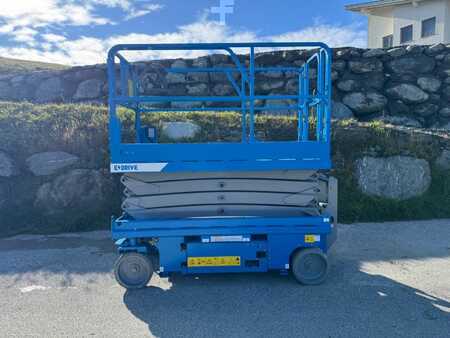 Pracovní plošina s nůžkovým zdvihem 2025  Genie GS2646 (1)